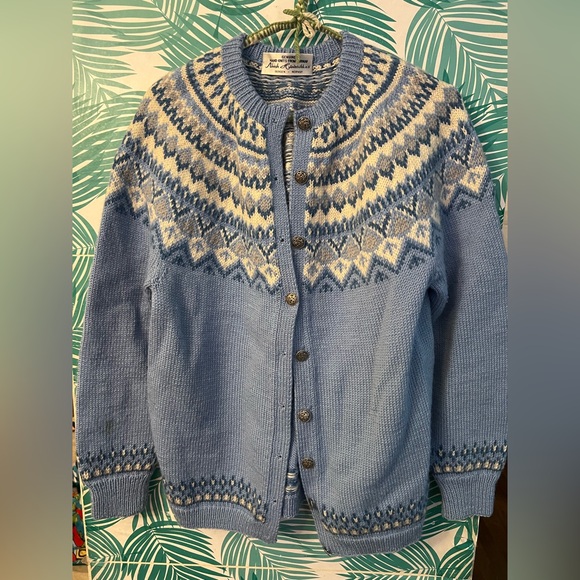 Norwegian Norway Hand Knit Cardigan w/ pewter buttons light blue classic wool